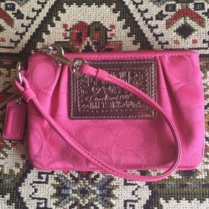 Coach poppy signature wristlet